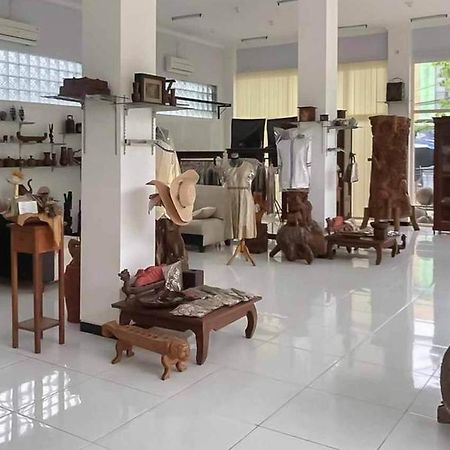 ホテル Malang Hill Syariah Redpartner エクステリア 写真