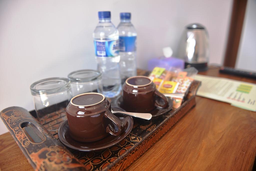 ホテル Malang Hill Syariah Redpartner エクステリア 写真