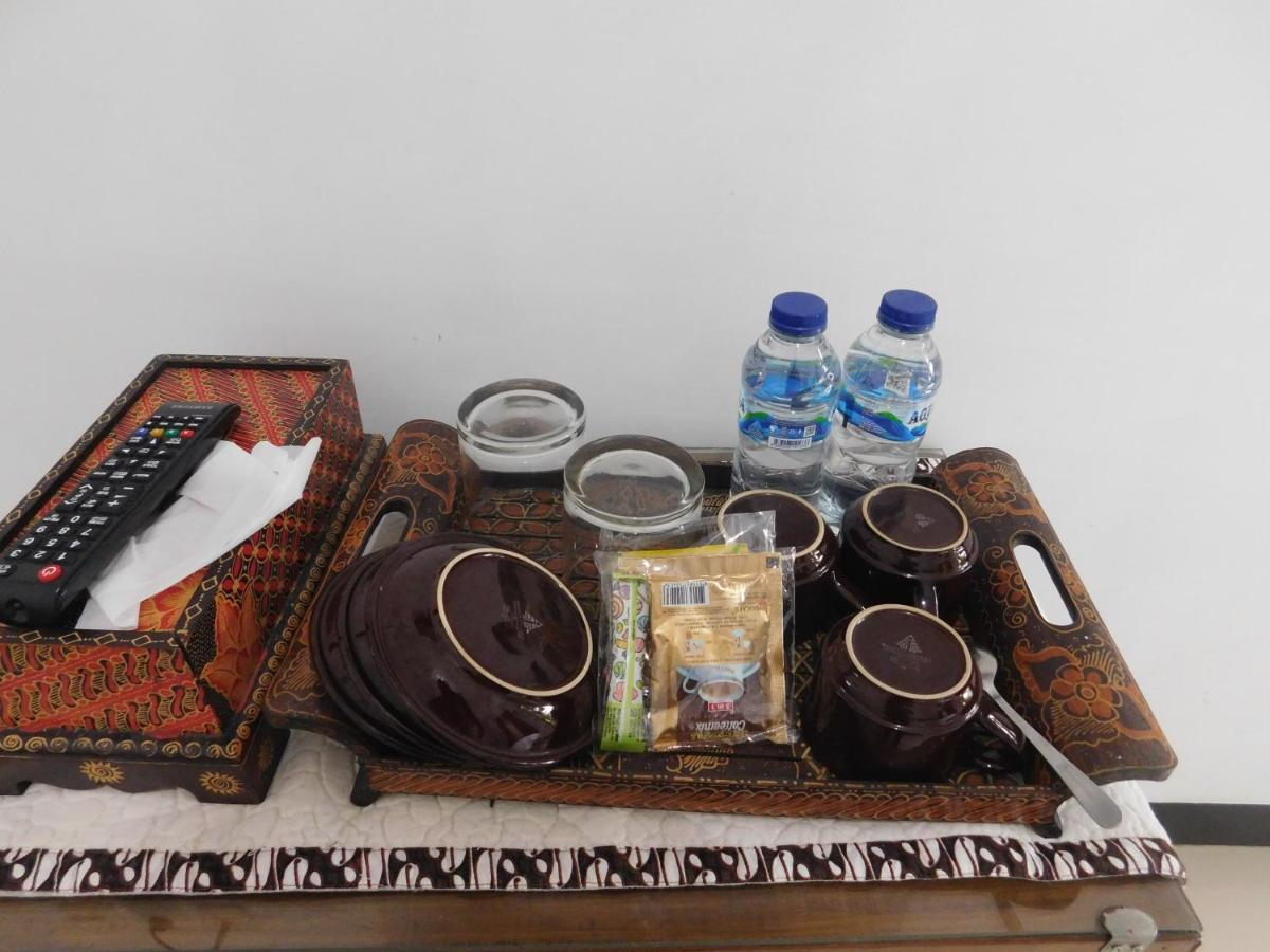 ホテル Malang Hill Syariah Redpartner エクステリア 写真